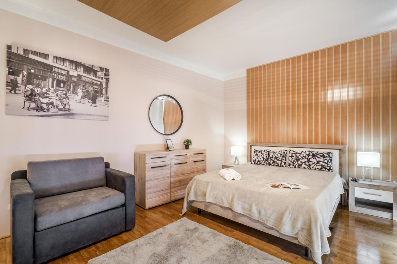 Bpr Timber Loft Home With Balcony บูดาเปสต์ ภายนอก รูปภาพ